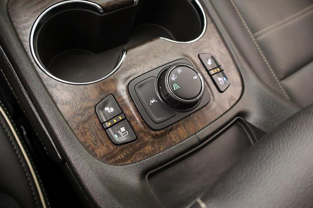 used 2023 GMC Acadia car, priced at $34,610