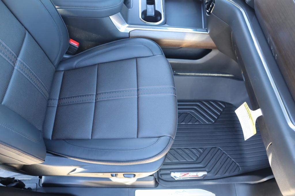 new 2025 Chevrolet Silverado 2500 car, priced at $77,107
