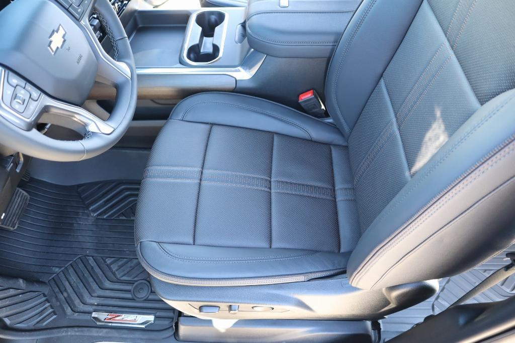 new 2025 Chevrolet Silverado 2500 car, priced at $77,107