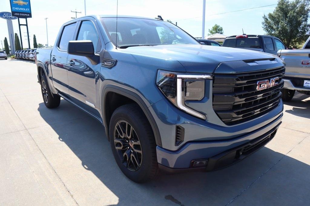 new 2025 GMC Sierra 1500 car, priced at $48,114
