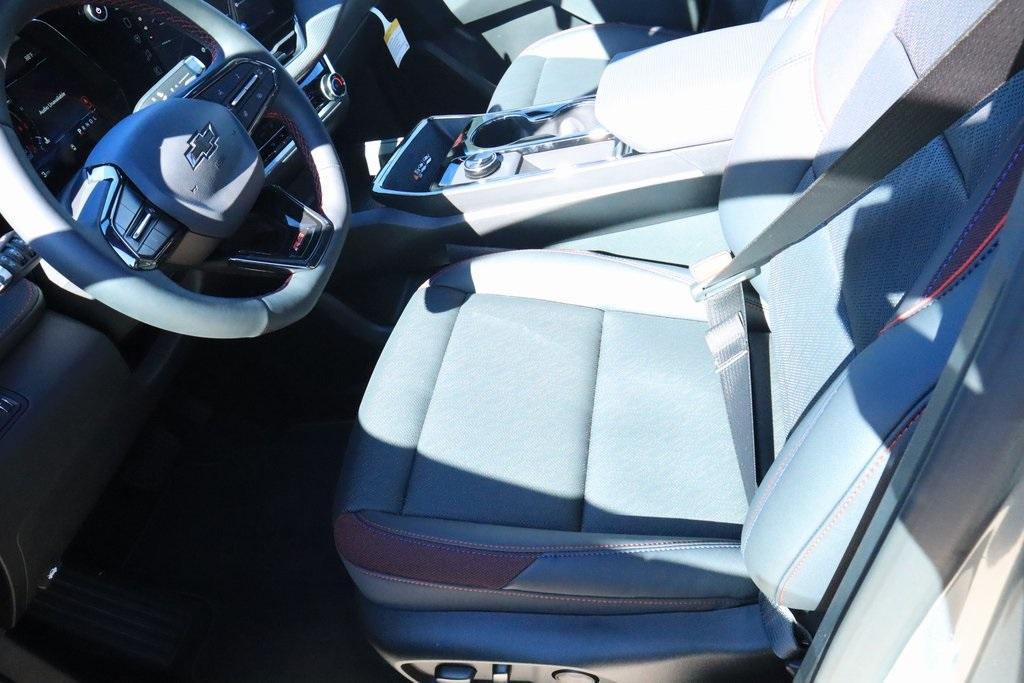 new 2026 Chevrolet Equinox car, priced at $37,417