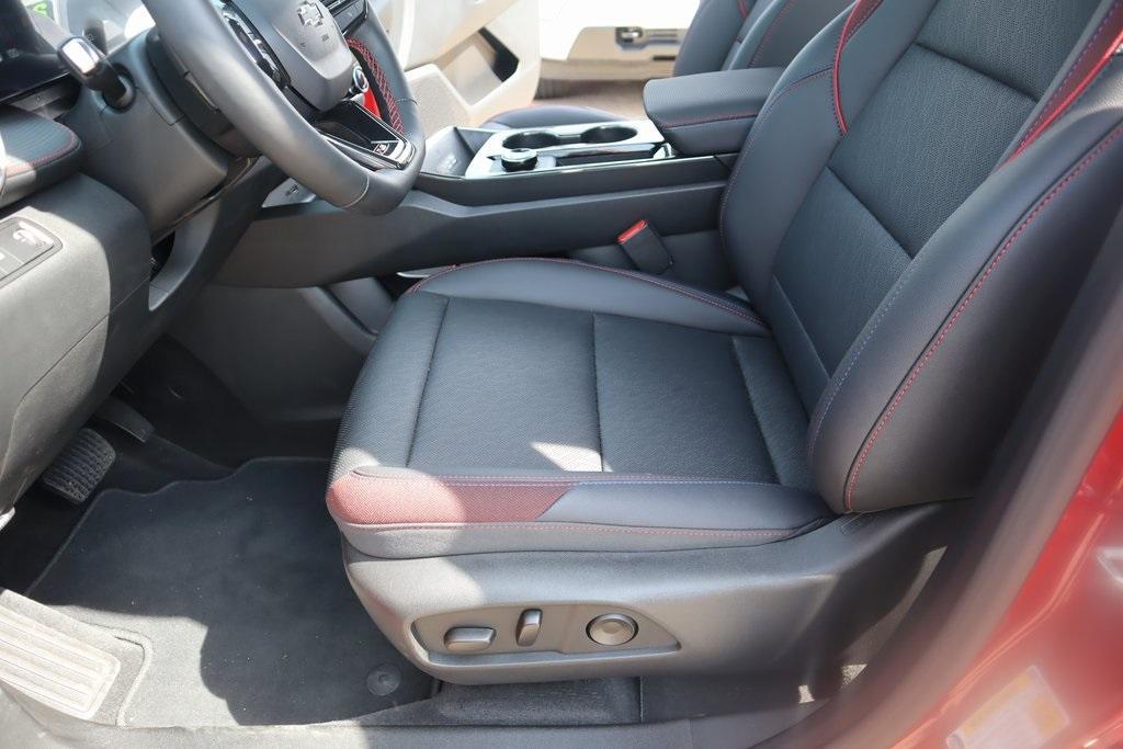 new 2025 Chevrolet Equinox car, priced at $30,485