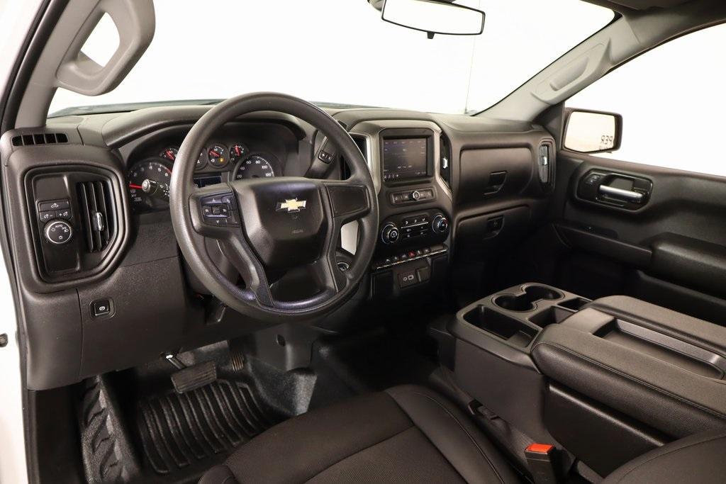 used 2024 Chevrolet Silverado 1500 car, priced at $29,391