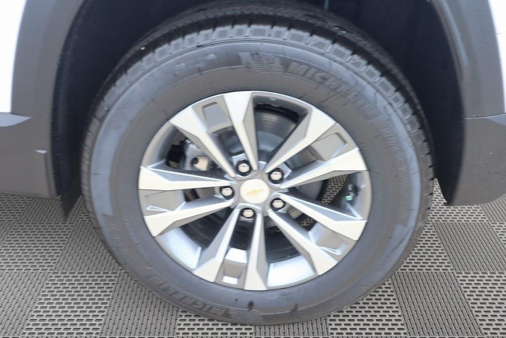 new 2026 Chevrolet Equinox car, priced at $29,743