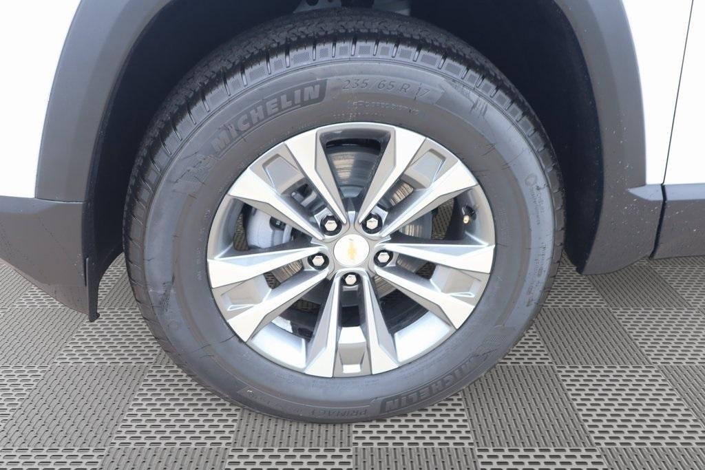new 2026 Chevrolet Equinox car, priced at $29,743