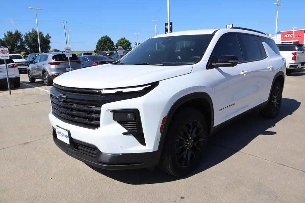 new 2025 Chevrolet Traverse car, priced at $46,870