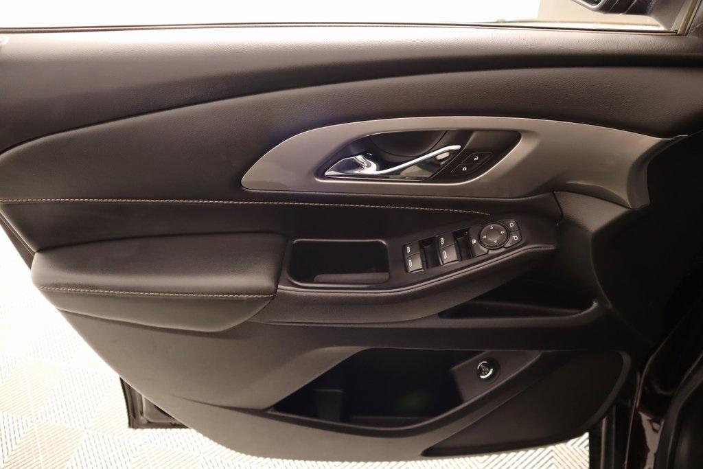 used 2021 Chevrolet Traverse car, priced at $20,396