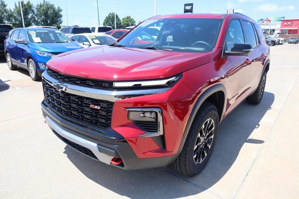 new 2025 Chevrolet Traverse car, priced at $49,367
