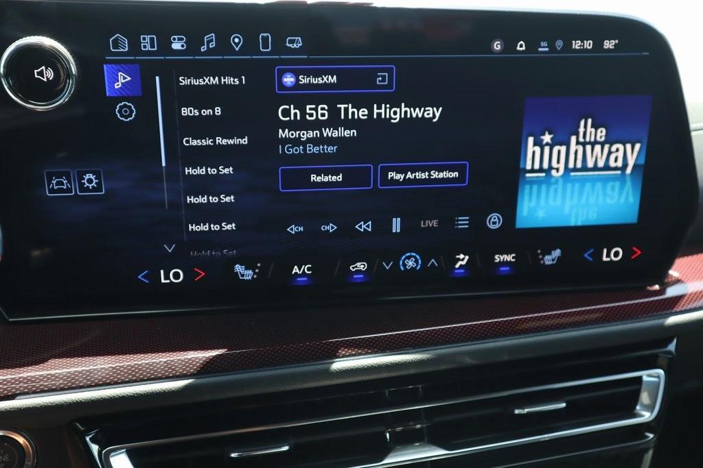 new 2025 Chevrolet Traverse car, priced at $49,367