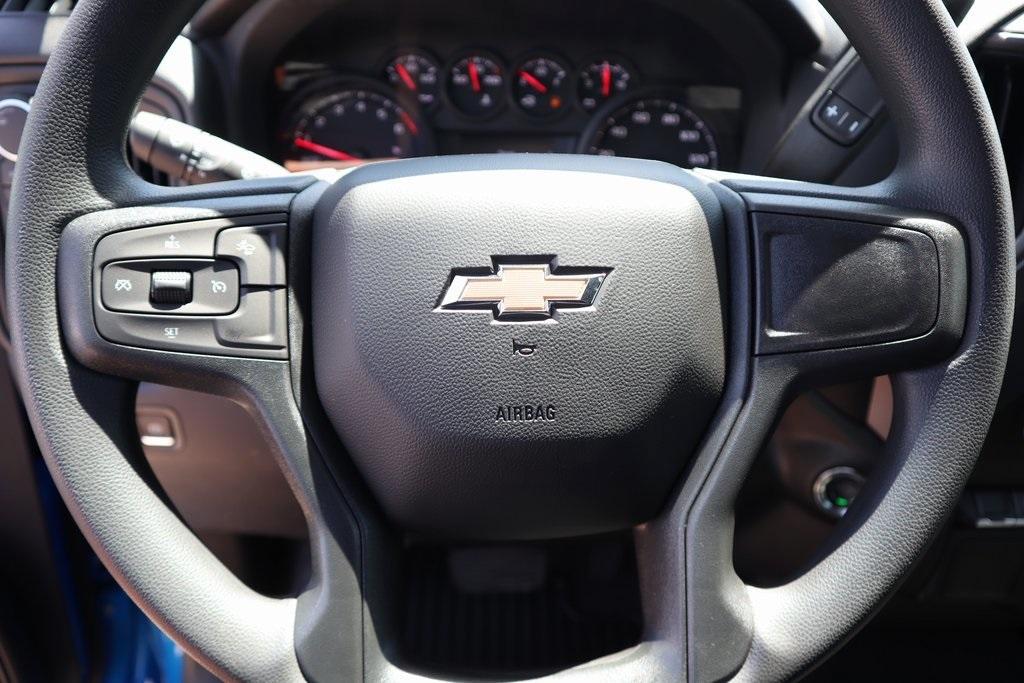 new 2025 Chevrolet Silverado 1500 car, priced at $40,681