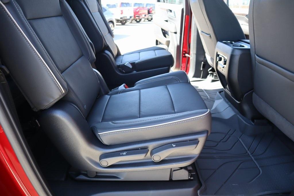 new 2025 Chevrolet Suburban car, priced at $81,844