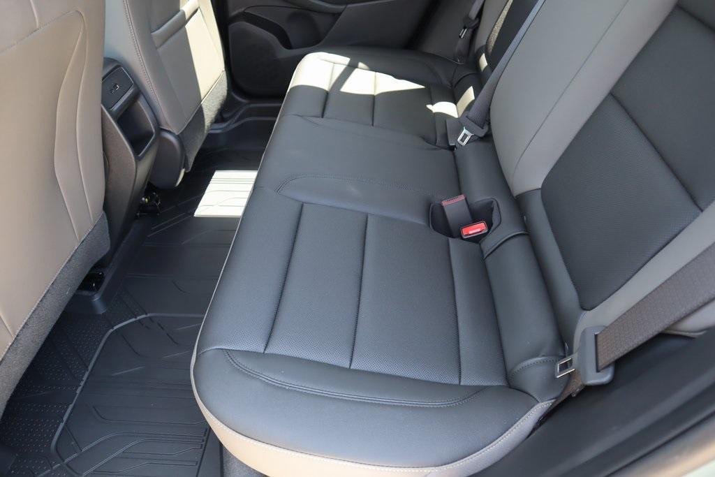 new 2025 Chevrolet Trax car, priced at $27,016