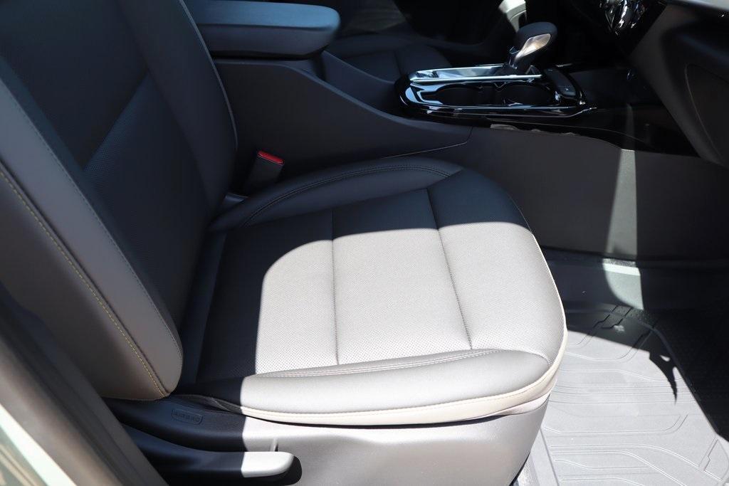new 2025 Chevrolet Trax car, priced at $27,016