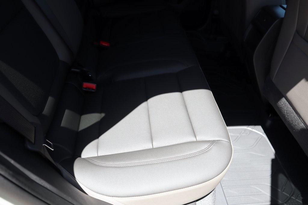 new 2025 Chevrolet Trax car, priced at $27,016