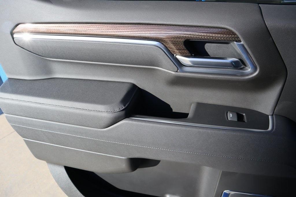 new 2025 Chevrolet Silverado 1500 car, priced at $49,195