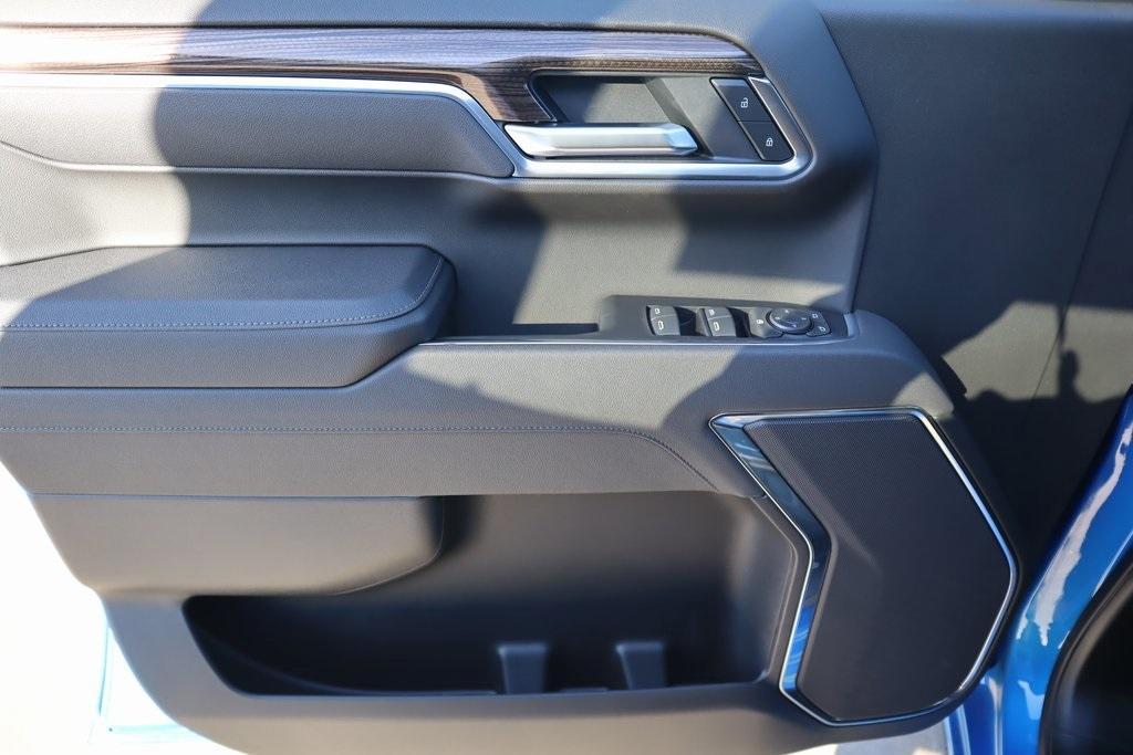 new 2025 Chevrolet Silverado 1500 car, priced at $49,195