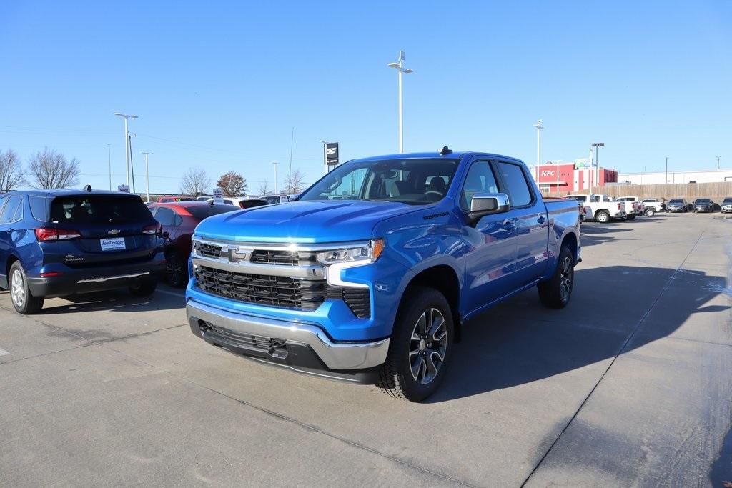 new 2025 Chevrolet Silverado 1500 car, priced at $49,195