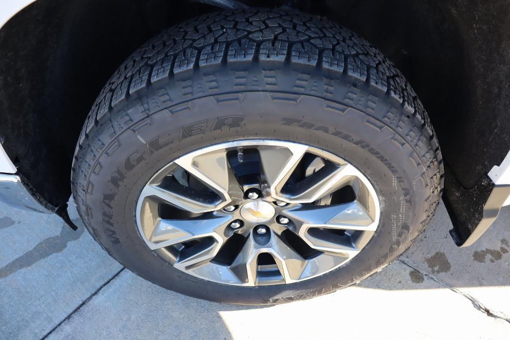 new 2025 Chevrolet Silverado 1500 car, priced at $49,633