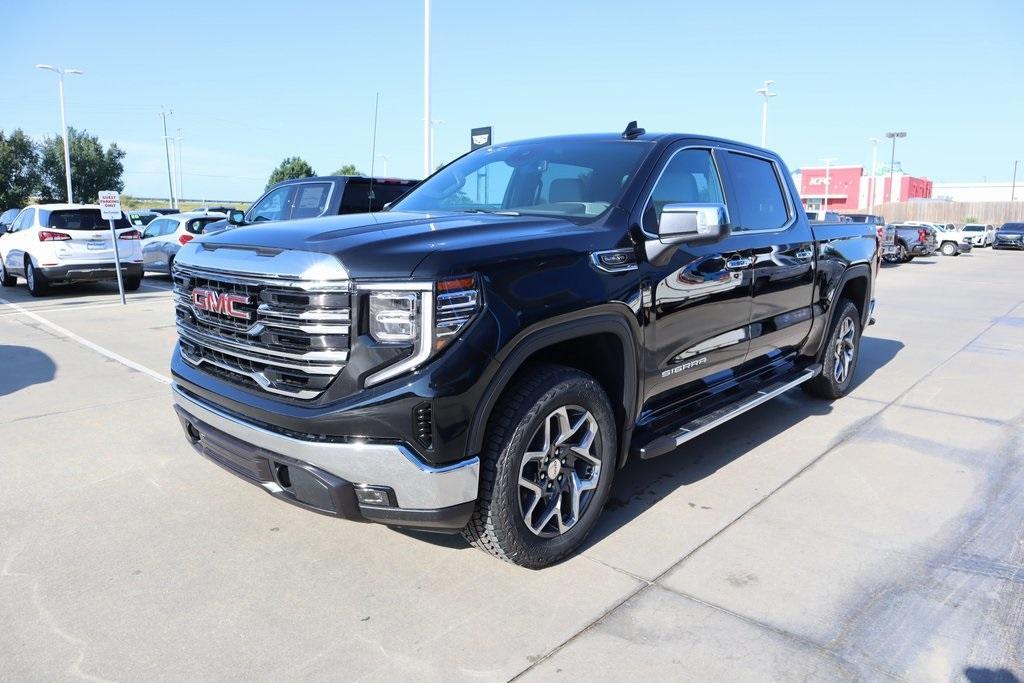 new 2025 GMC Sierra 1500 car, priced at $53,246