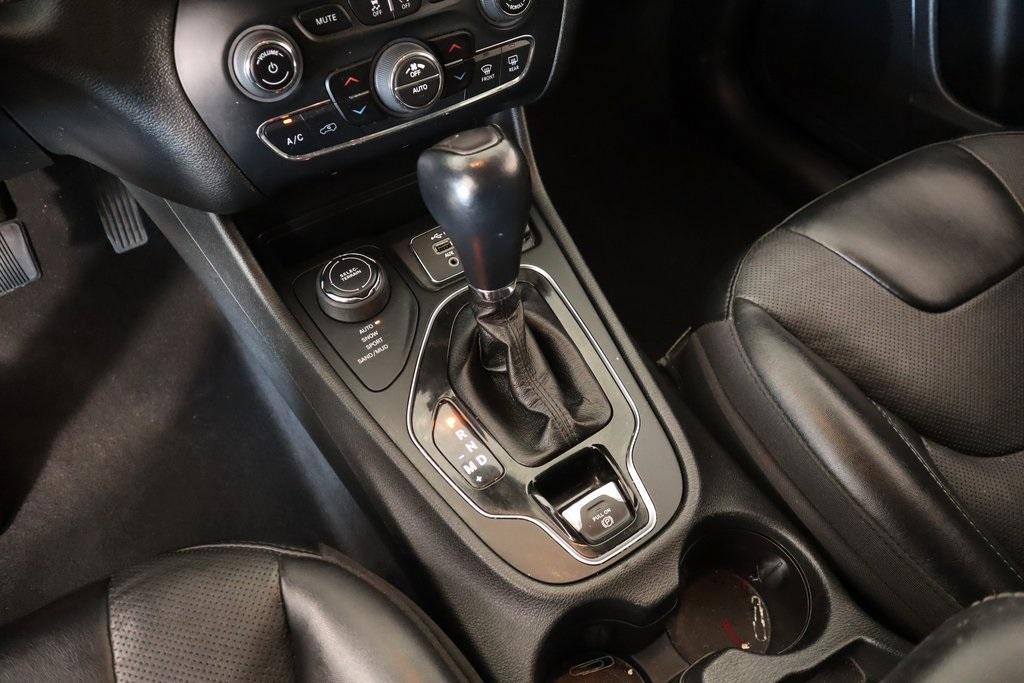 used 2023 Jeep Cherokee car, priced at $22,862