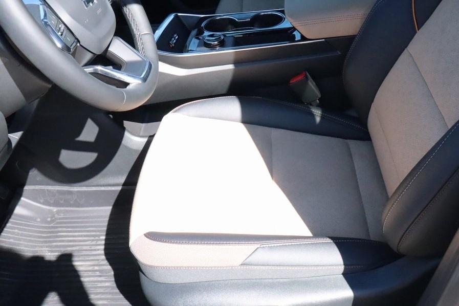 new 2026 Chevrolet Equinox car, priced at $38,251