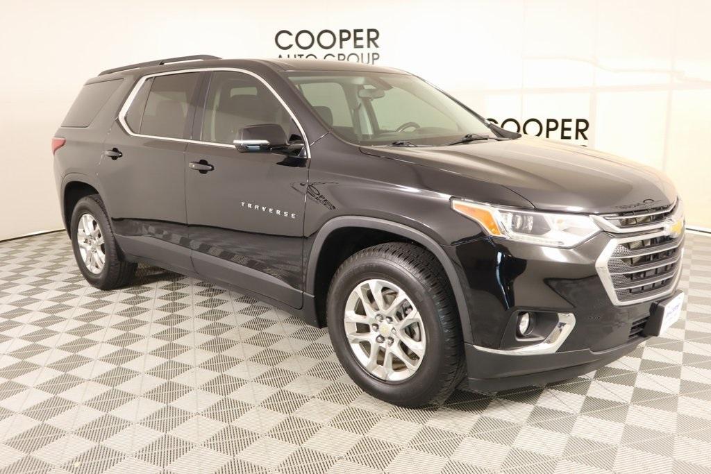 used 2020 Chevrolet Traverse car, priced at $23,390