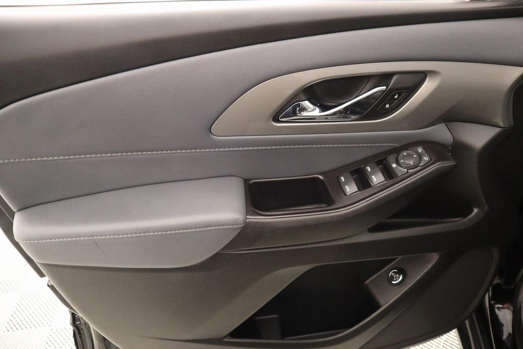 used 2020 Chevrolet Traverse car, priced at $23,390