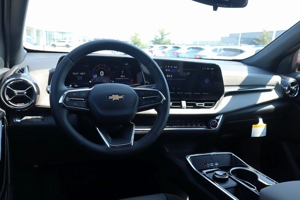 new 2026 Chevrolet Equinox car, priced at $29,784