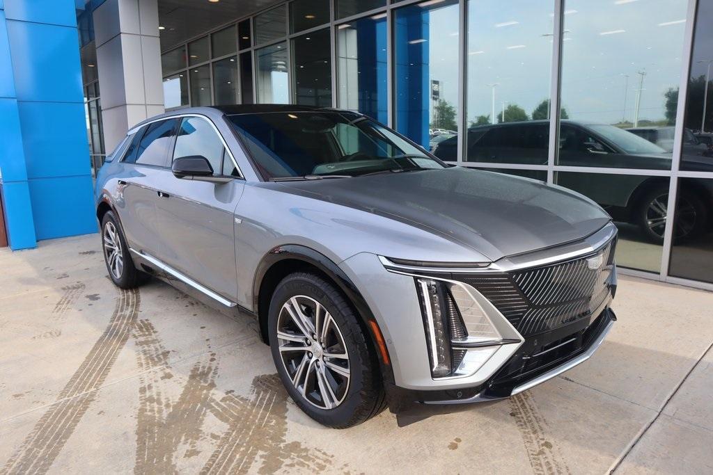 new 2025 Cadillac LYRIQ car, priced at $59,278