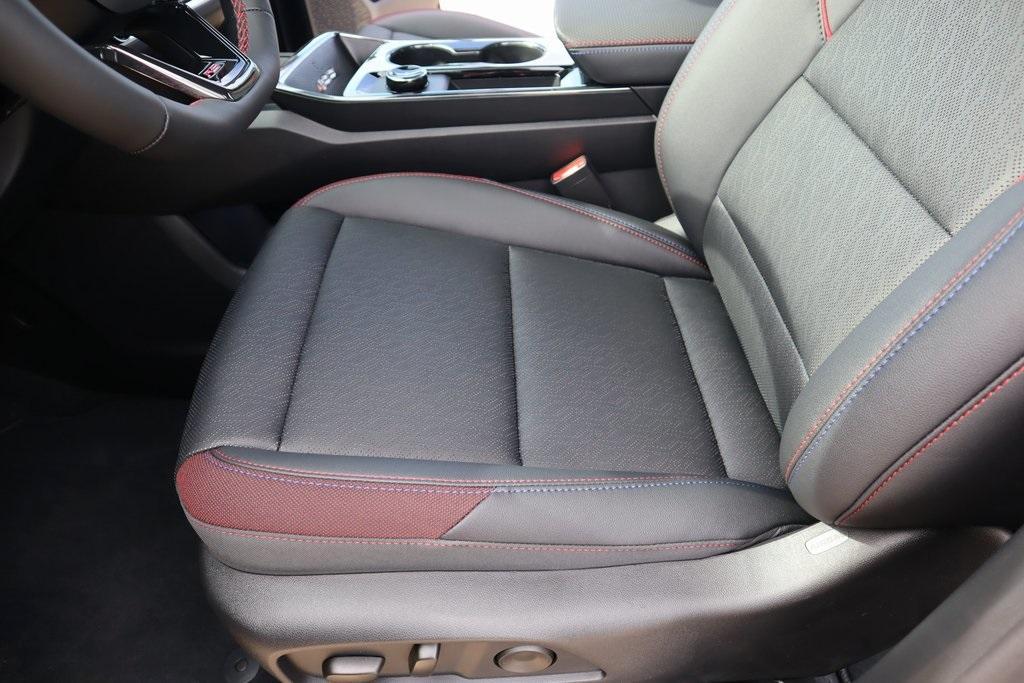 new 2026 Chevrolet Equinox car, priced at $32,570