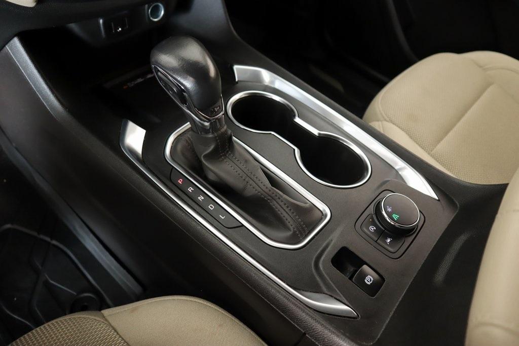 used 2022 Chevrolet Traverse car, priced at $25,734