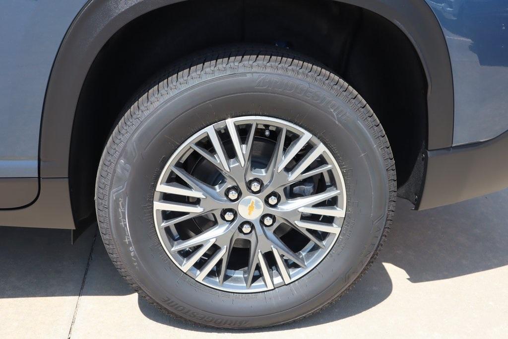 new 2025 Chevrolet Traverse car, priced at $39,639