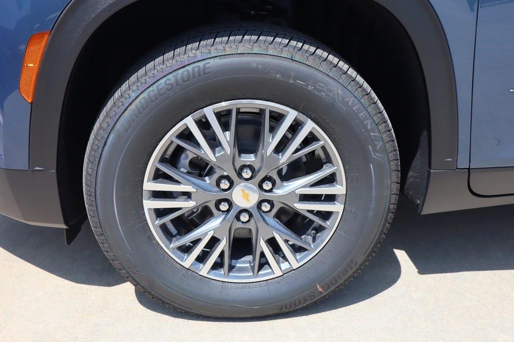 new 2025 Chevrolet Traverse car, priced at $39,639