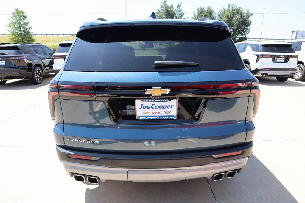 new 2025 Chevrolet Traverse car, priced at $39,639