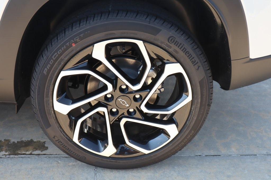new 2025 Chevrolet Trax car, priced at $27,239