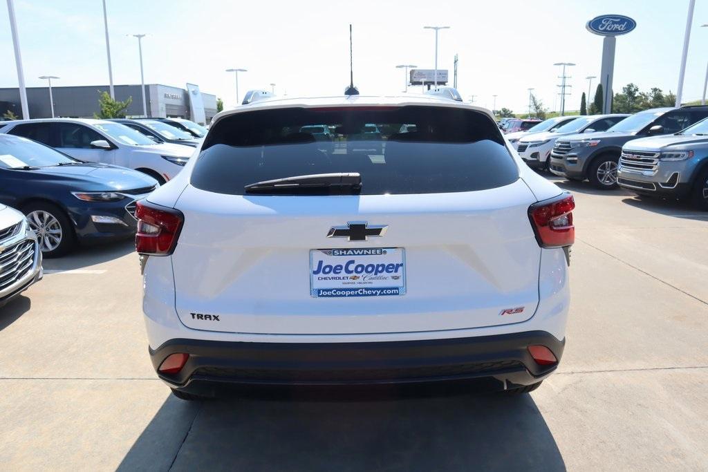 new 2025 Chevrolet Trax car, priced at $27,239