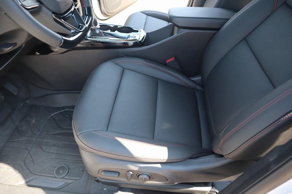 new 2025 Chevrolet Trax car, priced at $27,239