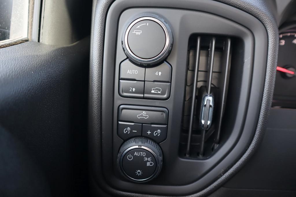 new 2025 Chevrolet Silverado 1500 car, priced at $36,093