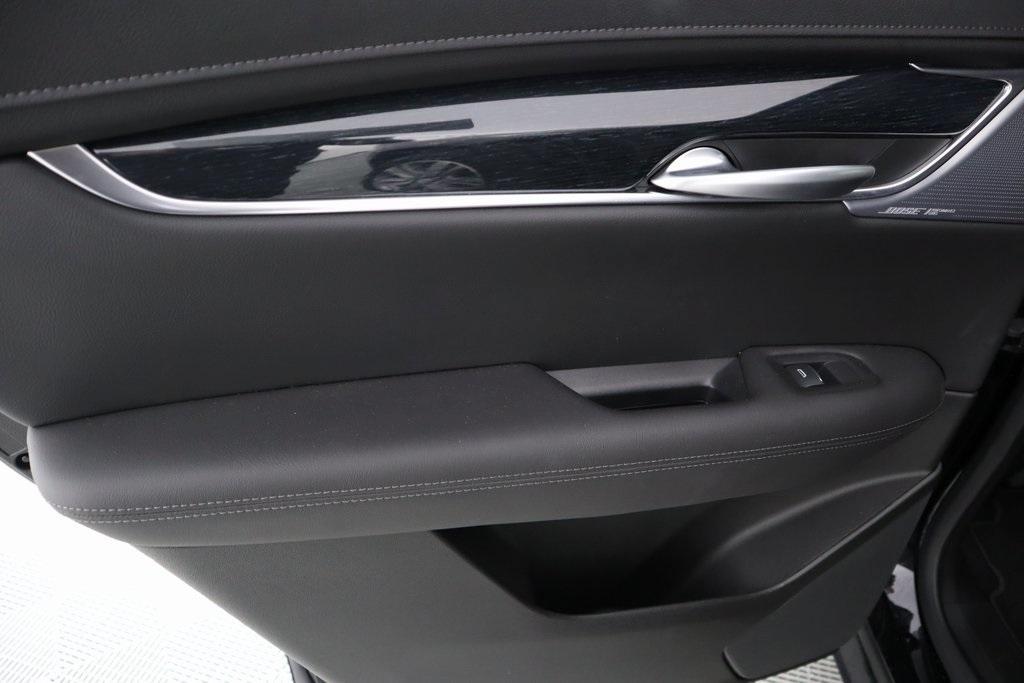 used 2024 Cadillac XT5 car, priced at $43,526