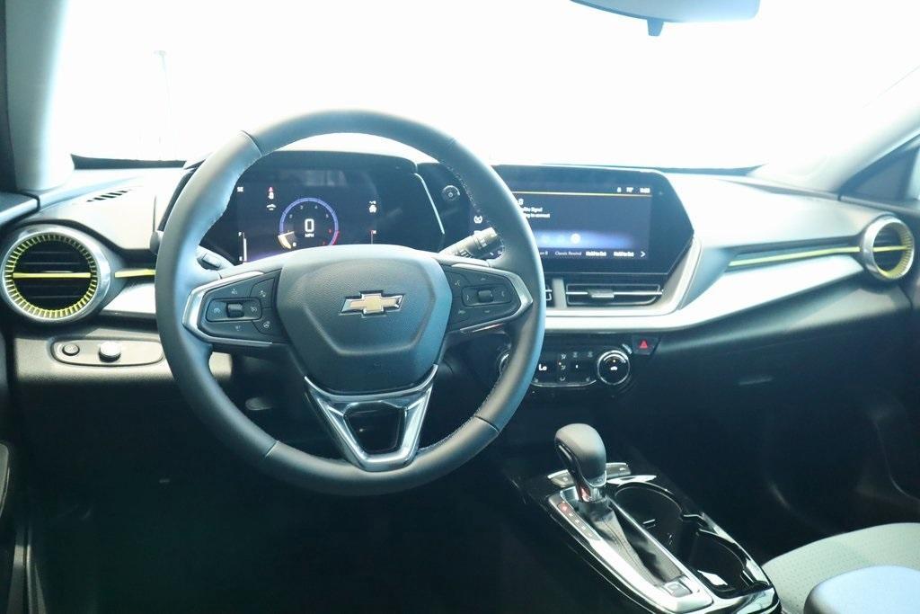 new 2025 Chevrolet Trax car, priced at $25,760