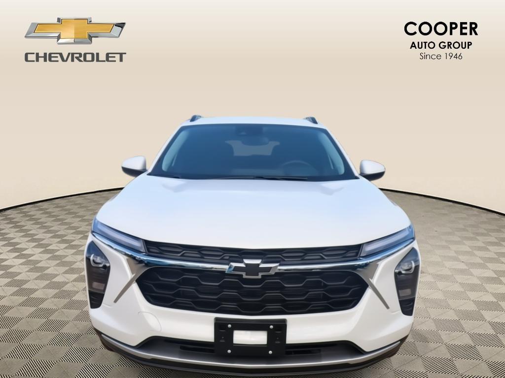 new 2025 Chevrolet Trax car, priced at $25,760