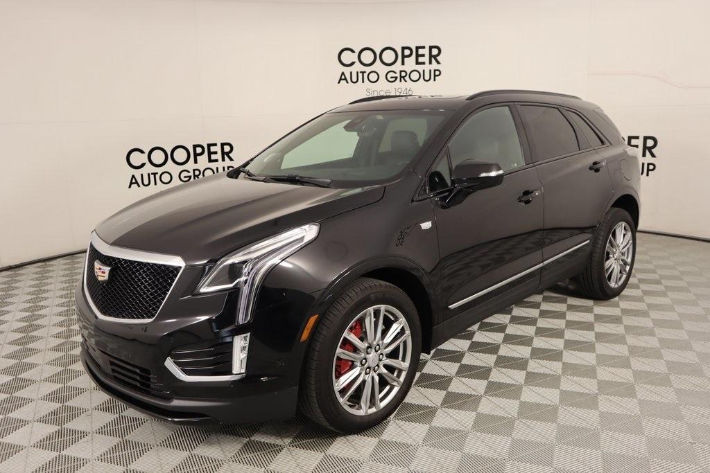 used 2023 Cadillac XT5 car, priced at $37,325