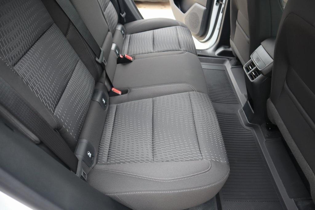 new 2026 Chevrolet Equinox car, priced at $31,245