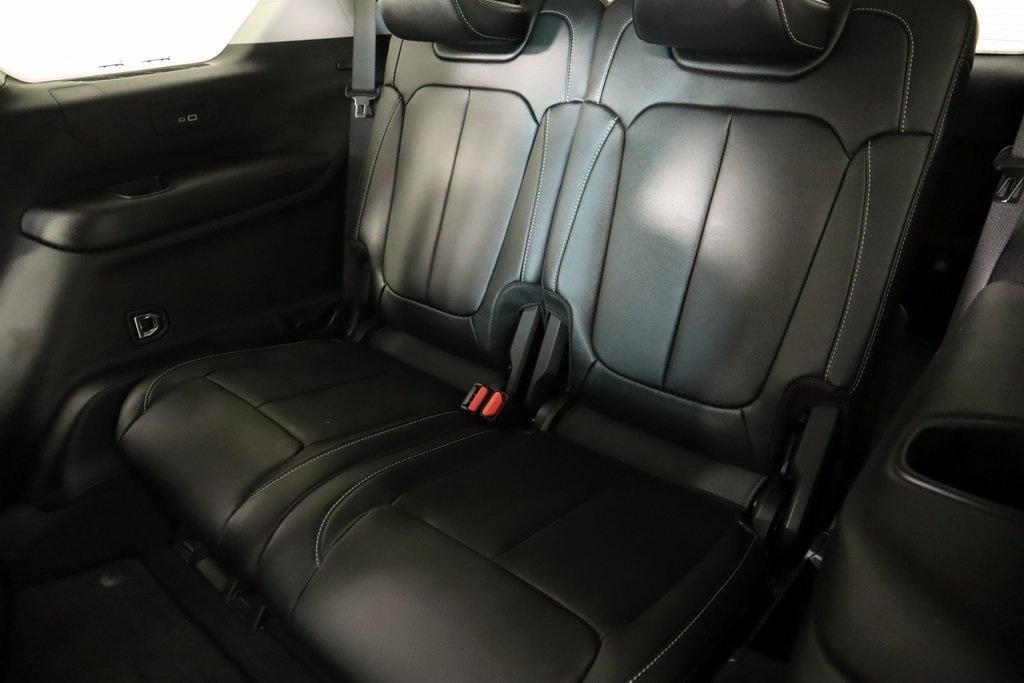 used 2022 Jeep Grand Cherokee L car, priced at $30,929