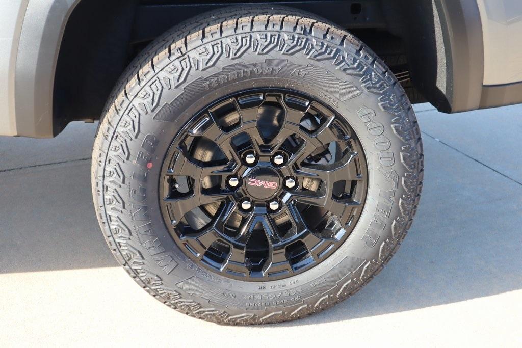 new 2026 GMC Canyon car, priced at $47,632
