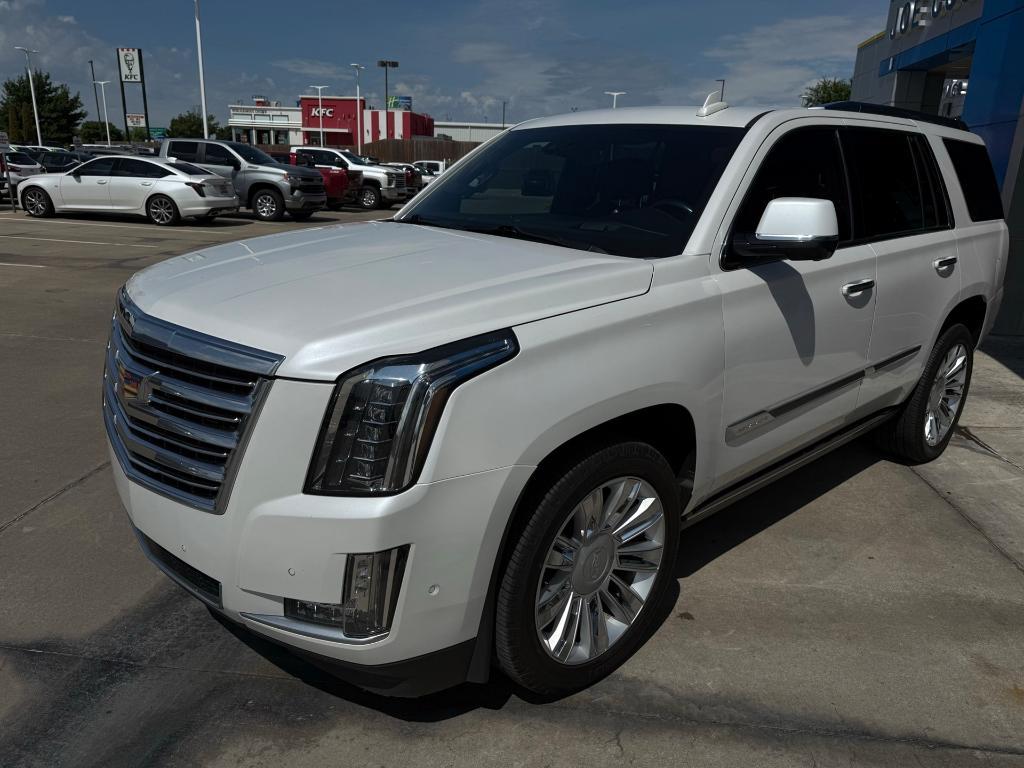 used 2020 Cadillac Escalade car, priced at $33,999