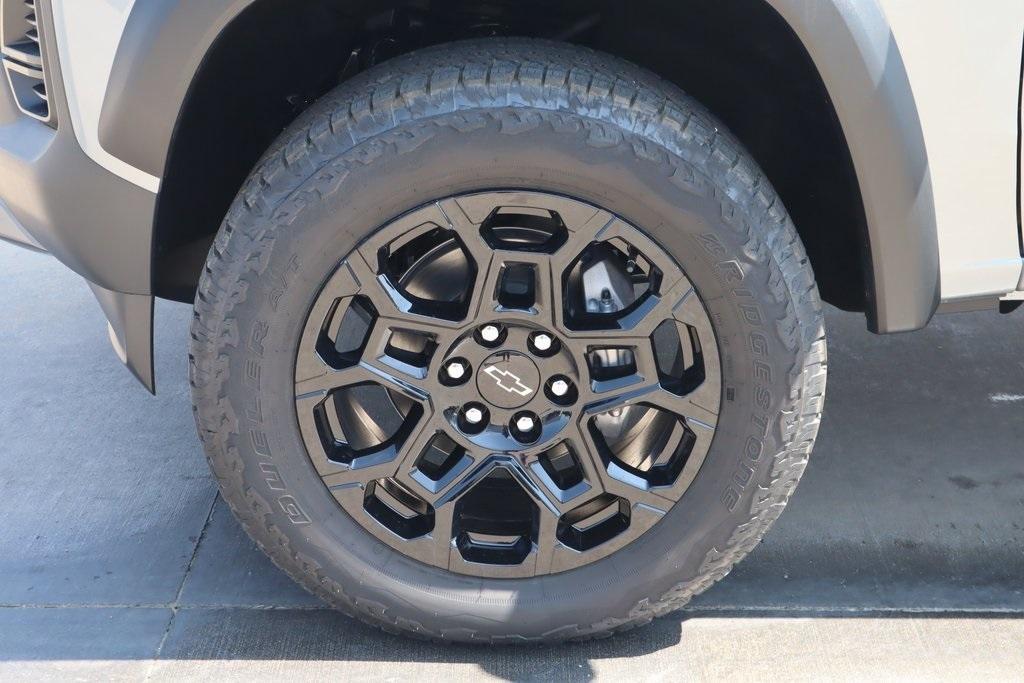 new 2026 Chevrolet Colorado car, priced at $43,014
