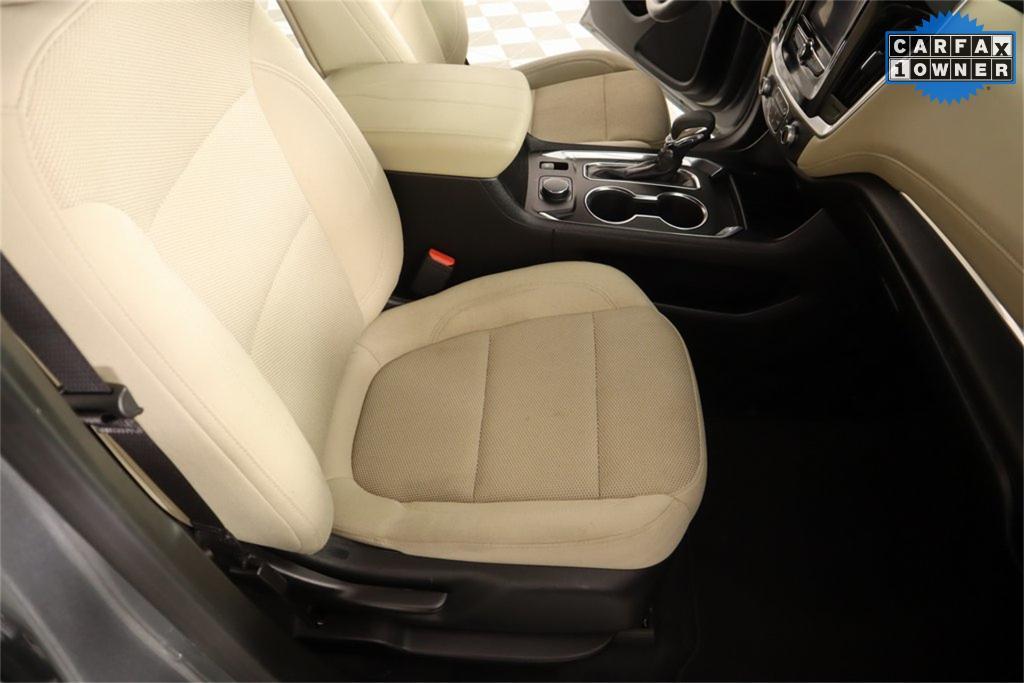 used 2023 Chevrolet Traverse car, priced at $22,587