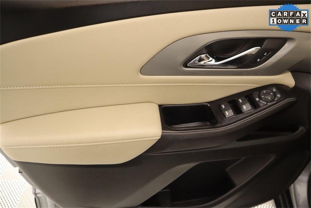 used 2023 Chevrolet Traverse car, priced at $22,587