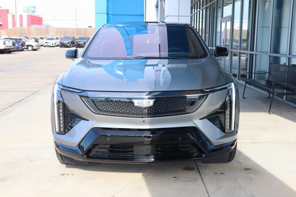 new 2025 Cadillac OPTIQ car, priced at $54,822